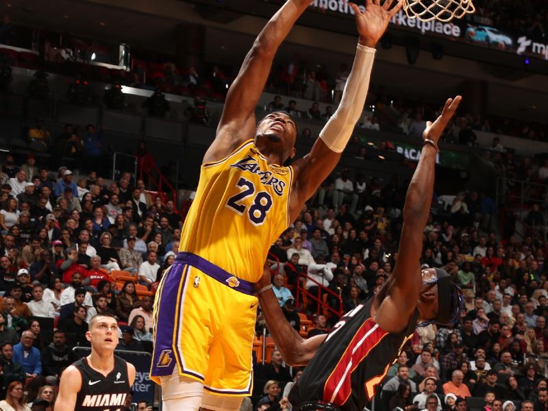 MIAMI, FL - DECEMBER 4: Rui Hachimura #28 of the Los Angeles Lakers drives to the basket during the game against the Miami Heat on December 4, 2024 at Kaseya Center in Miami, Florida. NOTE TO USER: User expressly acknowledges and agrees that, by downloading and or using this Photograph, user is consenting to the terms and conditions of the Getty Images License Agreement. Mandatory Copyright Notice: Copyright 2024 NBAE (Photo by Issac Baldizon/NBAE via Getty Images)