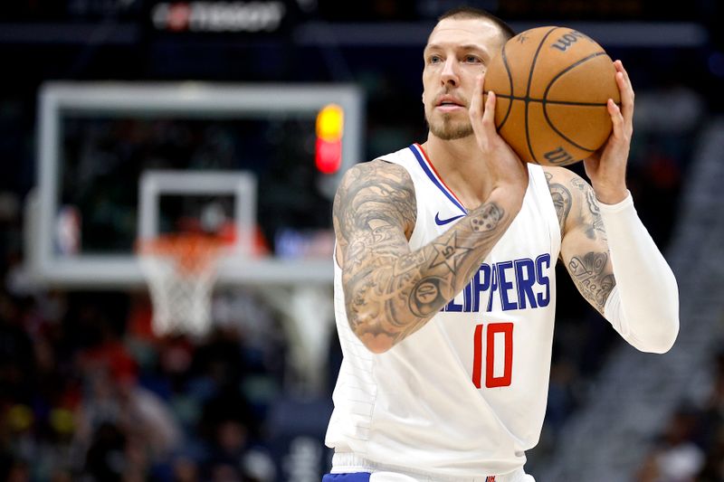 NEW ORLEANS, LOUISIANA - MARCH 15: Daniel Theis #10 of the LA Clippers stands on the court during the second quarter of an NBA game against the New Orleans Pelicans at Smoothie King Center on March 15, 2024 in New Orleans, Louisiana. NOTE TO USER: User expressly acknowledges and agrees that, by downloading and or using this photograph, User is consenting to the terms and conditions of the Getty Images License Agreement. (Photo by Sean Gardner/Getty Images)