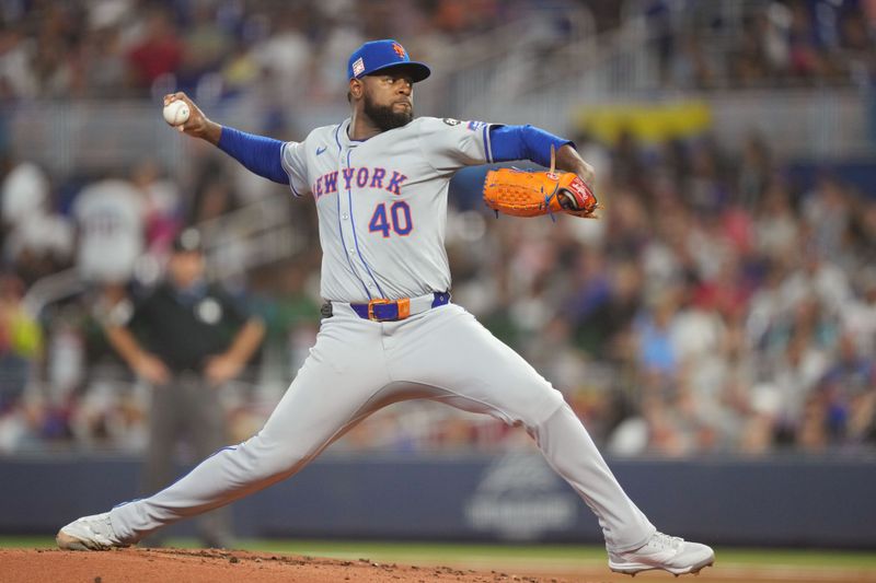 Jul 20, 2024; Miami, Florida, USA;  New York Mets starting pitcher Luis Severino (40) throws against the Miami Marlins in the first inning at loanDepot Park. Mandatory Credit: Jim Rassol-USA TODAY Sports