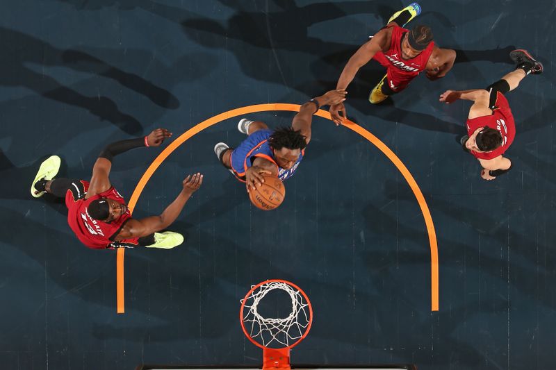 NEW YORK, NY - JANUARY 27: OG Anunoby #8 of the New York Knicks dunks the ball during the game against the Miami Heat on January 27, 2024 at Madison Square Garden in New York City, New York.  NOTE TO USER: User expressly acknowledges and agrees that, by downloading and or using this photograph, User is consenting to the terms and conditions of the Getty Images License Agreement. Mandatory Copyright Notice: Copyright 2024 NBAE  (Photo by Nathaniel S. Butler/NBAE via Getty Images)