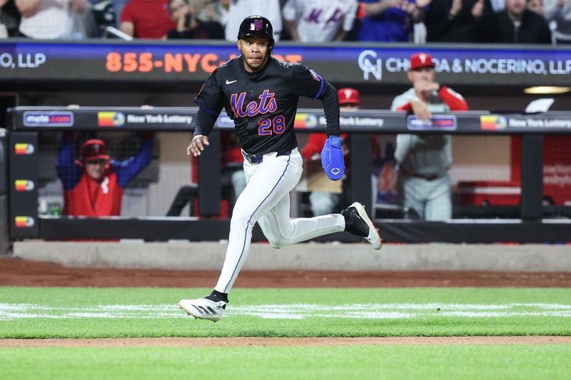 Apr 22, 2025; New York City, New York, USA;  New York Mets left fielder José Azocar (28) runs to home plate in the second inning against the Philadelphia Phillies at Citi Field. Mandatory Credit: Wendell Cruz-Imagn Images