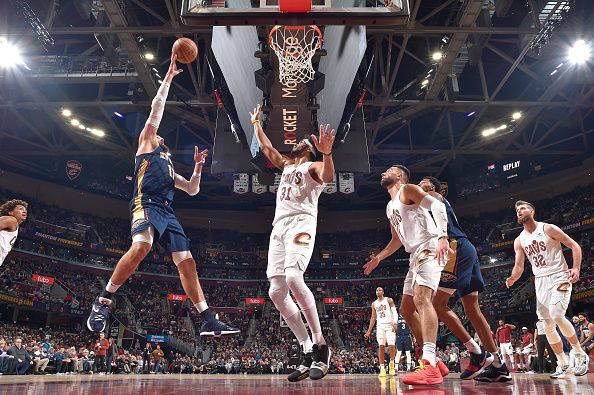 CLEVELAND, OH - December 21: Jonas Valanciunas #17 of the New Orleans Pelicans drives to the basket during the game against the Cleveland Cavaliers on December 21, 2023 at Rocket Mortgage FieldHouse in Cleveland, Ohio. NOTE TO USER: User expressly acknowledges and agrees that, by downloading and/or using this Photograph, user is consenting to the terms and conditions of the Getty Images License Agreement. Mandatory Copyright Notice: Copyright 2023 NBAE (Photo by David Liam Kyle/NBAE via Getty Images)