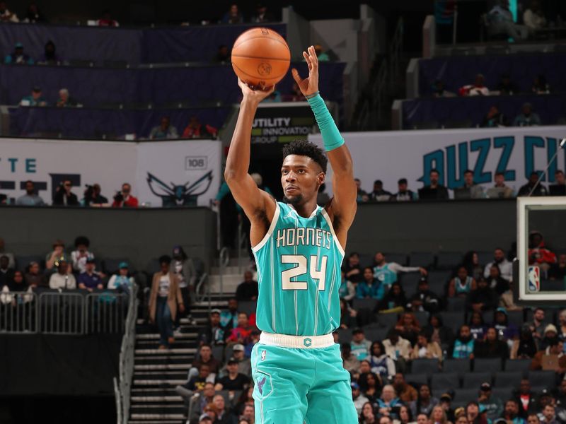 CHARLOTTE, NC - NOVEMBER 21: Brandon Miller #24 of the Charlotte Hornets shoots a three point basket during the game against the Detroit Pistons on November 21, 2024 at Spectrum Center in Charlotte, North Carolina. NOTE TO USER: User expressly acknowledges and agrees that, by downloading and or using this photograph, User is consenting to the terms and conditions of the Getty Images License Agreement. Mandatory Copyright Notice: Copyright 2024 NBAE (Photo by Kent Smith/NBAE via Getty Images)