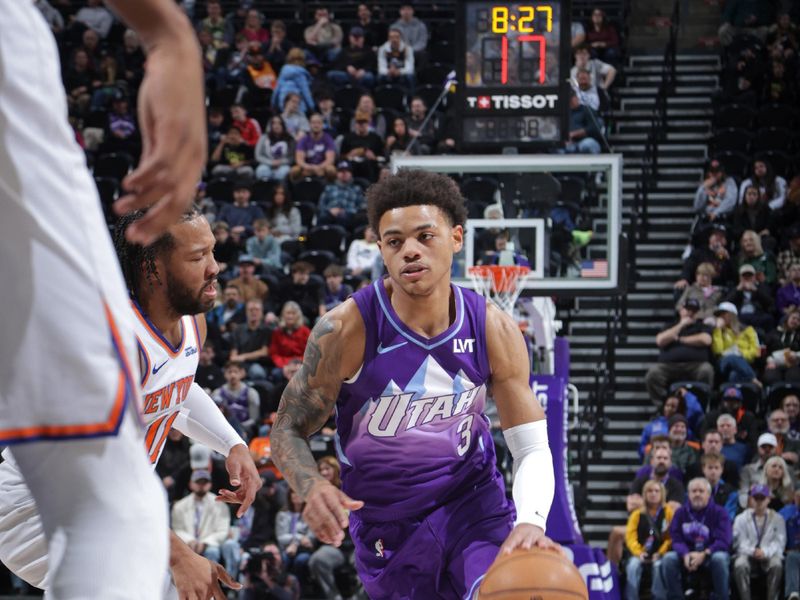 SALT LAKE CITY, UT - NOVEMBER 23: Keyonte George #3 of the Utah Jazz drives to the basket during the game against the New York Knicks on November 23, 2024 at Delta Center in Salt Lake City, Utah. NOTE TO USER: User expressly acknowledges and agrees that, by downloading and or using this Photograph, User is consenting to the terms and conditions of the Getty Images License Agreement. Mandatory Copyright Notice: Copyright 2024 NBAE (Photo by Melissa Majchrzak/NBAE via Getty Images)