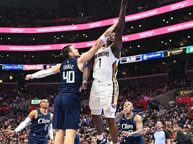 LOS ANGELES, CA - NOVEMBER 24: Zion Williamson #1 of the New Orleans Pelicans shoots the ball during the game against the LA Clippers during the In-Season Tournament on November 24, 2023 at Crypto.Com Arena in Los Angeles, California. NOTE TO USER: User expressly acknowledges and agrees that, by downloading and/or using this Photograph, user is consenting to the terms and conditions of the Getty Images License Agreement. Mandatory Copyright Notice: Copyright 2023 NBAE (Photo by Tyler Ross/NBAE via Getty Images)