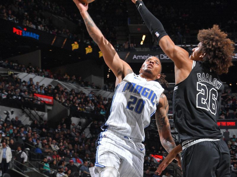 SAN ANTONIO, TX - MARCH 14: Markelle Fultz #20 of the Orlando Magic shoots the ball during the game against the San Antonio Spurs on March 14, 2023 at the AT&T Center in San Antonio, Texas. NOTE TO USER: User expressly acknowledges and agrees that, by downloading and or using this photograph, user is consenting to the terms and conditions of the Getty Images License Agreement. Mandatory Copyright Notice: Copyright 2023 NBAE (Photos by Michael Gonzales/NBAE via Getty Images)