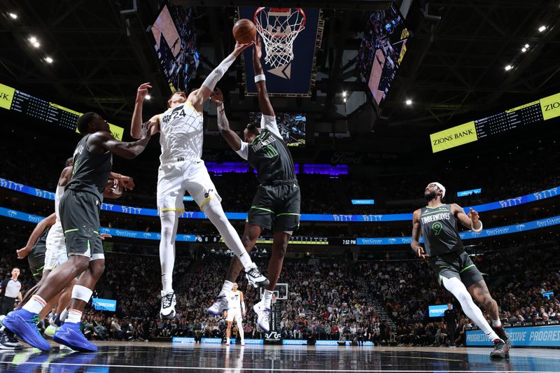 SALT LAKE CITY, UT - MARCH 16: Walker Kessler #24 of the Utah Jazz drives to the basket during the game against the Minnesota Timberwolves on March 16, 2024 at Delta Center in Salt Lake City, Utah. NOTE TO USER: User expressly acknowledges and agrees that, by downloading and or using this Photograph, User is consenting to the terms and conditions of the Getty Images License Agreement. Mandatory Copyright Notice: Copyright 2024 NBAE (Photo by Melissa Majchrzak/NBAE via Getty Images)