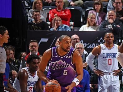 SALT LAKE CITY, UT - DECEMBER 8: Talen Horton-Tucker #5 of the Utah Jazz dribbles the ball during the game against the LA Clippers on December 8, 2023 at vivint.SmartHome Arena in Salt Lake City, Utah. NOTE TO USER: User expressly acknowledges and agrees that, by downloading and or using this Photograph, User is consenting to the terms and conditions of the Getty Images License Agreement. Mandatory Copyright Notice: Copyright 2023 NBAE (Photo by Melissa Majchrzak/NBAE via Getty Images)