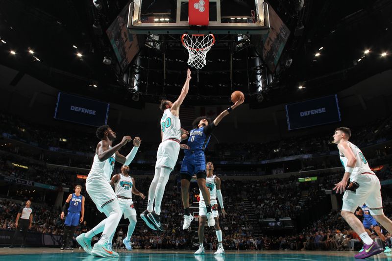 MEMPHIS, TN - OCTOBER 26: Anthony Black #0 of the Orlando Magic drives to the basket during the game against the Memphis Grizzlies on October 26, 2024 at FedExForum in Memphis, Tennessee. NOTE TO USER: User expressly acknowledges and agrees that, by downloading and or using this photograph, User is consenting to the terms and conditions of the Getty Images License Agreement. Mandatory Copyright Notice: Copyright 2024 NBAE (Photo by Joe Murphy/NBAE via Getty Images)