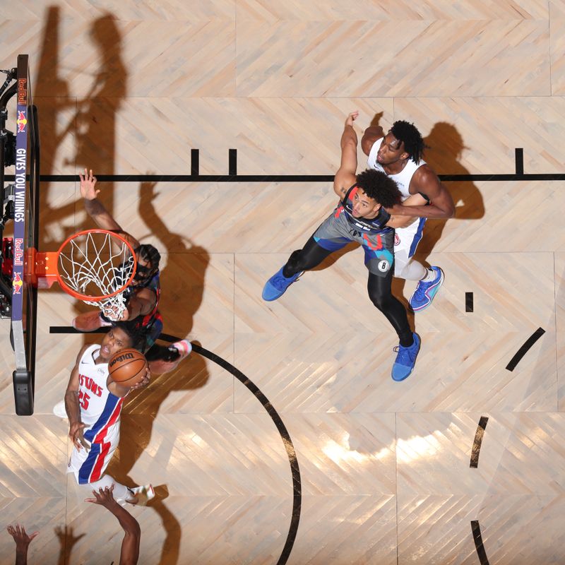 BROOKLYN, NY - APRIL 6: Marcus Sasser #25 of the Detroit Pistons drives to the basket during the game against the Brooklyn Nets on April 6, 2024 at Barclays Center in Brooklyn, New York. NOTE TO USER: User expressly acknowledges and agrees that, by downloading and or using this Photograph, user is consenting to the terms and conditions of the Getty Images License Agreement. Mandatory Copyright Notice: Copyright 2024 NBAE (Photo by Nathaniel S. Butler/NBAE via Getty Images)