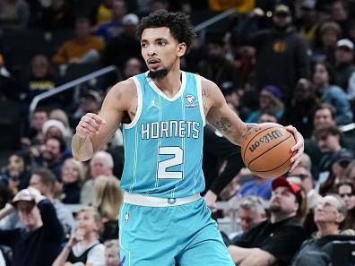 INDIANAPOLIS, INDIANA - DECEMBER 20: James Bouknight #2 of the Charlotte Hornets dribbles the ball in the fourth quarter against the Indiana Pacers at Gainbridge Fieldhouse on December 20, 2023 in Indianapolis, Indiana. NOTE TO USER: User expressly acknowledges and agrees that, by downloading and or using this photograph, User is consenting to the terms and conditions of the Getty Images License Agreement. (Photo by Dylan Buell/Getty Images)