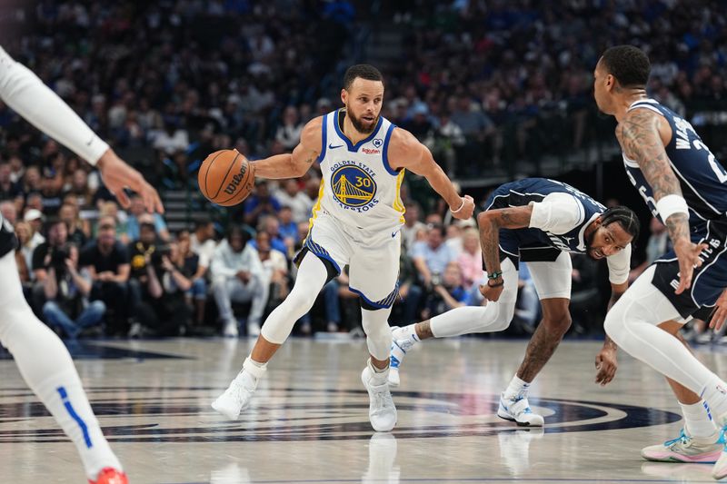 DALLAS, TX - APRIL 5: Stephen Curry #30 of the Golden State Warriors handles the ball during the game against the Dallas Mavericks on April 5, 2024 at the American Airlines Center in Dallas, Texas. NOTE TO USER: User expressly acknowledges and agrees that, by downloading and or using this photograph, User is consenting to the terms and conditions of the Getty Images License Agreement. Mandatory Copyright Notice: Copyright 2024 NBAE (Photo by Glenn James/NBAE via Getty Images)