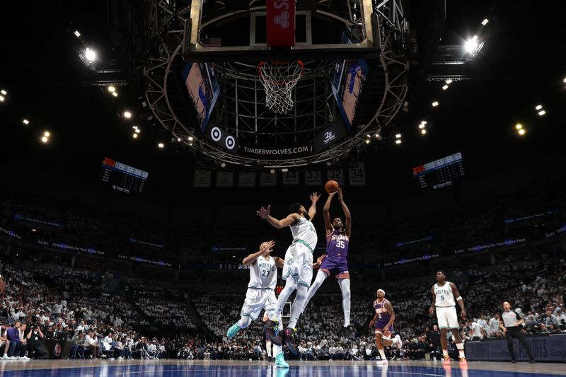 MINNEAPOLIS, MN -  APRIL 20: Kevin Durant #35 of the Phoenix Suns shoots the ball during Round One Game One of the 2024 NBA Playoffs against the Minnesota Timberwolves on April 20, 2024 at Target Center in Minneapolis, Minnesota. NOTE TO USER: User expressly acknowledges and agrees that, by downloading and or using this Photograph, user is consenting to the terms and conditions of the Getty Images License Agreement. Mandatory Copyright Notice: Copyright 2024 NBAE (Photo by Jordan Johnson/NBAE via Getty Images)