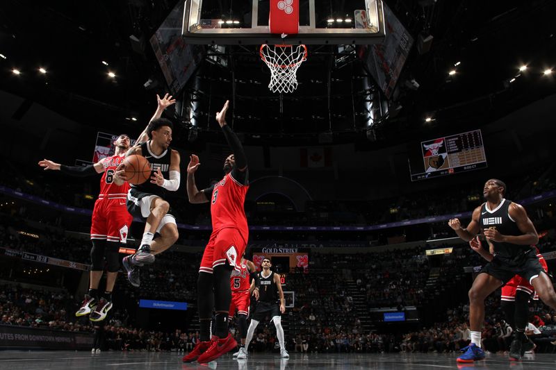 MEMPHIS, TN - FEBRUARY 8: Scottie Pippen Jr. #1 of the Memphis Grizzlies looks to pass the ball during the game against the Chicago Bulls on February 8, 2024 at FedExForum in Memphis, Tennessee. NOTE TO USER: User expressly acknowledges and agrees that, by downloading and or using this photograph, User is consenting to the terms and conditions of the Getty Images License Agreement. Mandatory Copyright Notice: Copyright 2024 NBAE (Photo by Joe Murphy/NBAE via Getty Images)