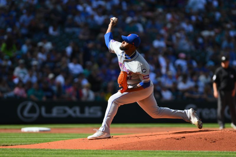 Aug 11, 2024; Seattle, Washington, USA; New York Mets starting pitcher Luis Severino (40) pitches to the Seattle Mariners during the first inning at T-Mobile Park. Mandatory Credit: Steven Bisig-USA TODAY Sports