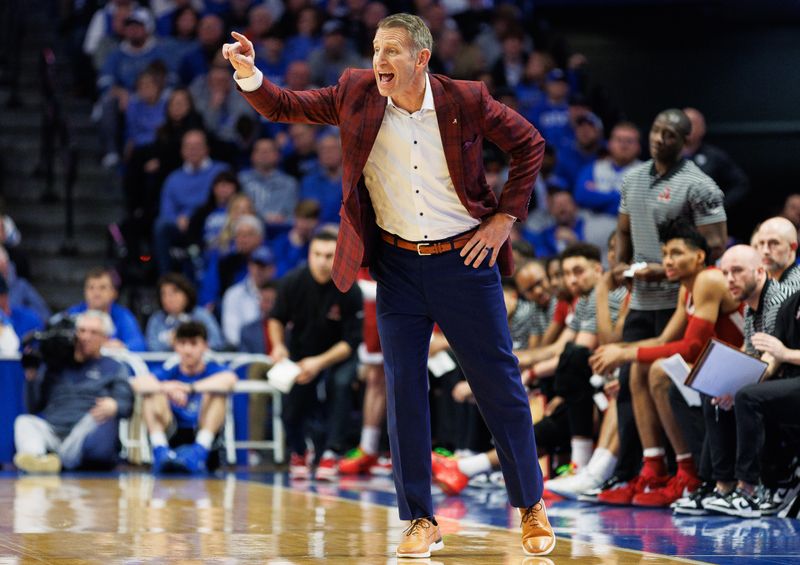 Feb 24, 2024; Lexington, Kentucky, USA; Alabama Crimson Tide head coach Nate Oats yells to his players during the first half against the Kentucky Wildcats at Rupp Arena at Central Bank Center. Mandatory Credit: Jordan Prather-USA TODAY Sports