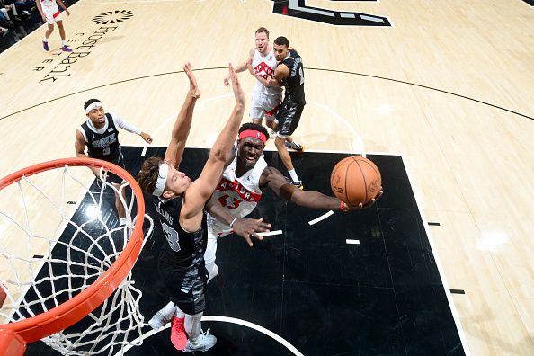 SAN ANTONIO, TX - NOVEMBER 5: Pascal Siakam #43 of the Toronto Raptors drives to the basket during the game against the San Antonio Spurs on November 5, 2023 at the Frost Bank Center in San Antonio, Texas. NOTE TO USER: User expressly acknowledges and agrees that, by downloading and or using this photograph, user is consenting to the terms and conditions of the Getty Images License Agreement. Mandatory Copyright Notice: Copyright 2023 NBAE (Photos by Michael Gonzales/NBAE via Getty Images)