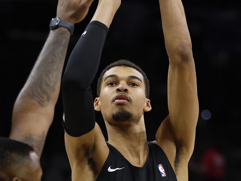 San Antonio Spurs Look to Continue Winning Streak Against Portland Trail Blazers, Led by Keldon...