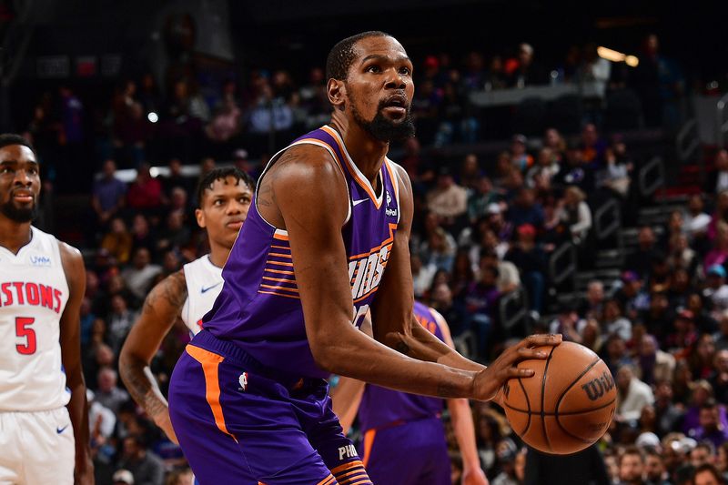 PHOENIX, AZ - FEBRUARY 14: Kevin Durant #35 of the Phoenix Suns prepares to shoot a free throw during the game against the Detroit Pistons on February 14, 2024 at Footprint Center in Phoenix, Arizona. NOTE TO USER: User expressly acknowledges and agrees that, by downloading and or using this photograph, user is consenting to the terms and conditions of the Getty Images License Agreement. Mandatory Copyright Notice: Copyright 2024 NBAE (Photo by Kate Frese/NBAE via Getty Images)