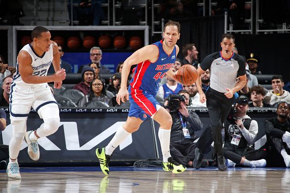 DETROIT, MI - DECEMBER 6: Bojan Bogdanovic #44 of the Detroit Pistons dribbles the ball during the game against the Memphis Grizzlies on December 6, 2023 at Little Caesars Arena in Detroit, Michigan. NOTE TO USER: User expressly acknowledges and agrees that, by downloading and/or using this photograph, User is consenting to the terms and conditions of the Getty Images License Agreement. Mandatory Copyright Notice: Copyright 2023 NBAE (Photo by Brian Sevald/NBAE via Getty Images)