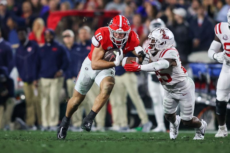 Nov 11, 2023; Athens, Georgia, USA; Georgia Bulldogs tight end Brock Bowers (19) runs after a catch against the Mississippi Rebels in the second quarter at Sanford Stadium. Mandatory Credit: Brett Davis-USA TODAY Sports
