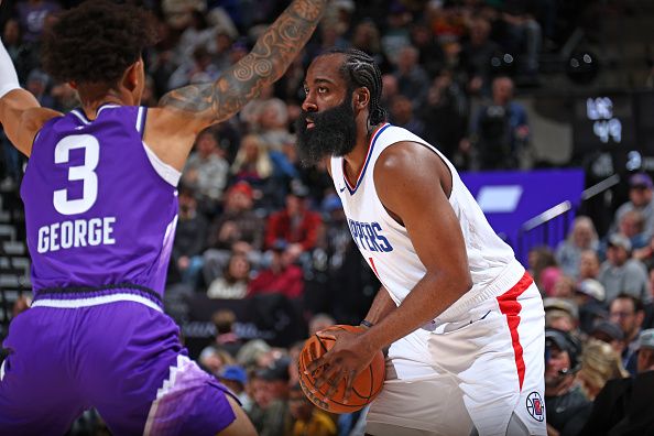 SALT LAKE CITY, UT - DECEMBER 8: James Harden #1 of the LA Clippers looks to pass the ball during the game against the Utah Jazz on December 8, 2023 at vivint.SmartHome Arena in Salt Lake City, Utah. NOTE TO USER: User expressly acknowledges and agrees that, by downloading and or using this Photograph, User is consenting to the terms and conditions of the Getty Images License Agreement. Mandatory Copyright Notice: Copyright 2023 NBAE (Photo by Melissa Majchrzak/NBAE via Getty Images)