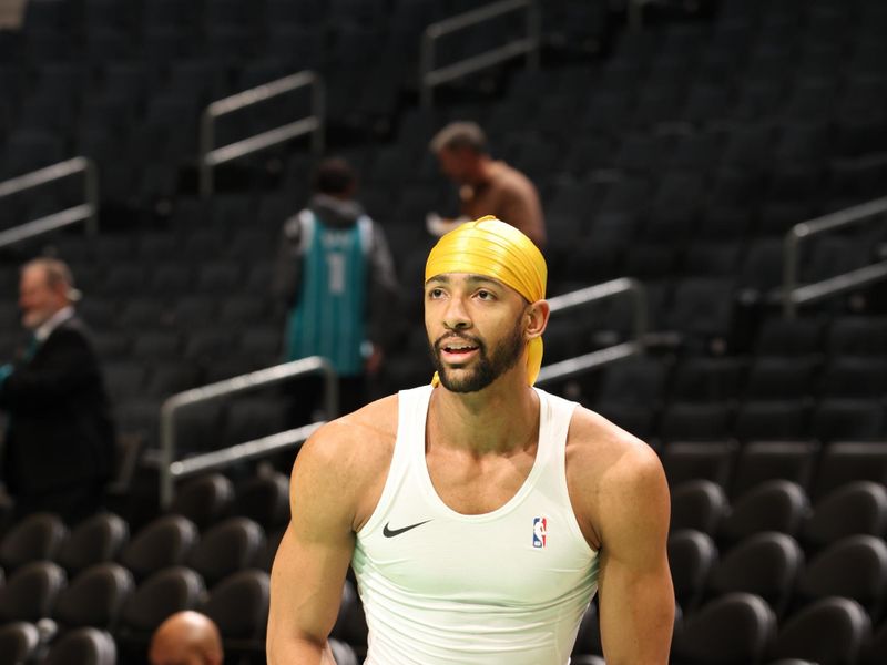 CHARLOTTE, NC - FEBRUARY 1: Zeke Nnaji #22 of the Denver Nuggets warms up before the game against the Charlotte Hornets on February 1, 2025 at Spectrum Center in Charlotte, North Carolina. NOTE TO USER: User expressly acknowledges and agrees that, by downloading and or using this photograph, User is consenting to the terms and conditions of the Getty Images License Agreement. Mandatory Copyright Notice: Copyright 2025 NBAE (Photo by Kent Smith/NBAE via Getty Images)