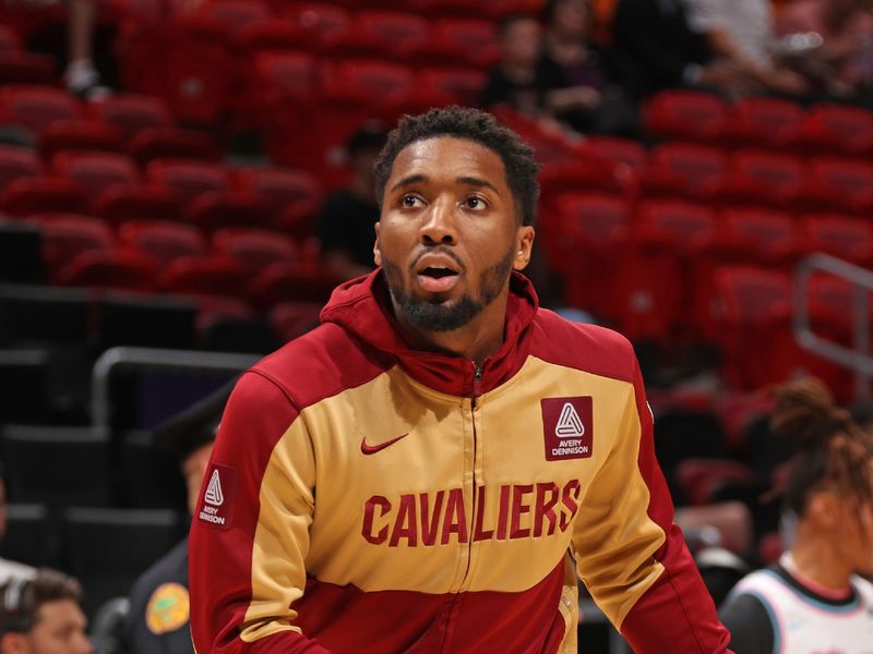 MIAMI, FL - JANUARY 29: Donovan Mitchell #45 of the Cleveland Cavaliers warms up before the game against the Miami Heat on January 29, 2025 at Kaseya Center in Miami, Florida. NOTE TO USER: User expressly acknowledges and agrees that, by downloading and or using this Photograph, user is consenting to the terms and conditions of the Getty Images License Agreement. Mandatory Copyright Notice: Copyright 2025 NBAE (Photo by Issac Baldizon/NBAE via Getty Images)