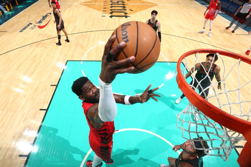 WASHINGTON, DC -? APRIL 5: Deandre Ayton #2 of the Portland Trail Blazers drives to the basket during the game against the Washington Wizards on April 5, 2024 at Capital One Arena in Washington, DC. NOTE TO USER: User expressly acknowledges and agrees that, by downloading and or using this Photograph, user is consenting to the terms and conditions of the Getty Images License Agreement. Mandatory Copyright Notice: Copyright 2024 NBAE (Photo by Stephen Gosling/NBAE via Getty Images)