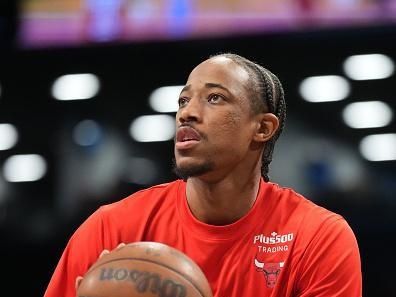 BROOKLYN, NY - NOVEMBER 26: DeMar DeRozan #11 of the Chicago Bulls warms up before the game against the Brooklyn Nets on November 26, 2023 at Barclays Center in Brooklyn, New York. NOTE TO USER: User expressly acknowledges and agrees that, by downloading and or using this Photograph, user is consenting to the terms and conditions of the Getty Images License Agreement. Mandatory Copyright Notice: Copyright 2023 NBAE (Photo by Jesse D. Garrabrant/NBAE via Getty Images)