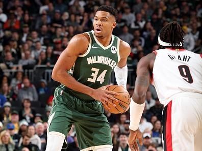 MILWAUKEE, WI - NOVEMBER 26: Giannis Antetokounmpo #34 of the Milwaukee Bucks handles the ball during the game against the Portland Trail Blazers on November 26, 2023 at the Fiserv Forum Center in Milwaukee, Wisconsin. NOTE TO USER: User expressly acknowledges and agrees that, by downloading and or using this Photograph, user is consenting to the terms and conditions of the Getty Images License Agreement. Mandatory Copyright Notice: Copyright 2023 NBAE (Photo by Jeff Haynes/NBAE via Getty Images).