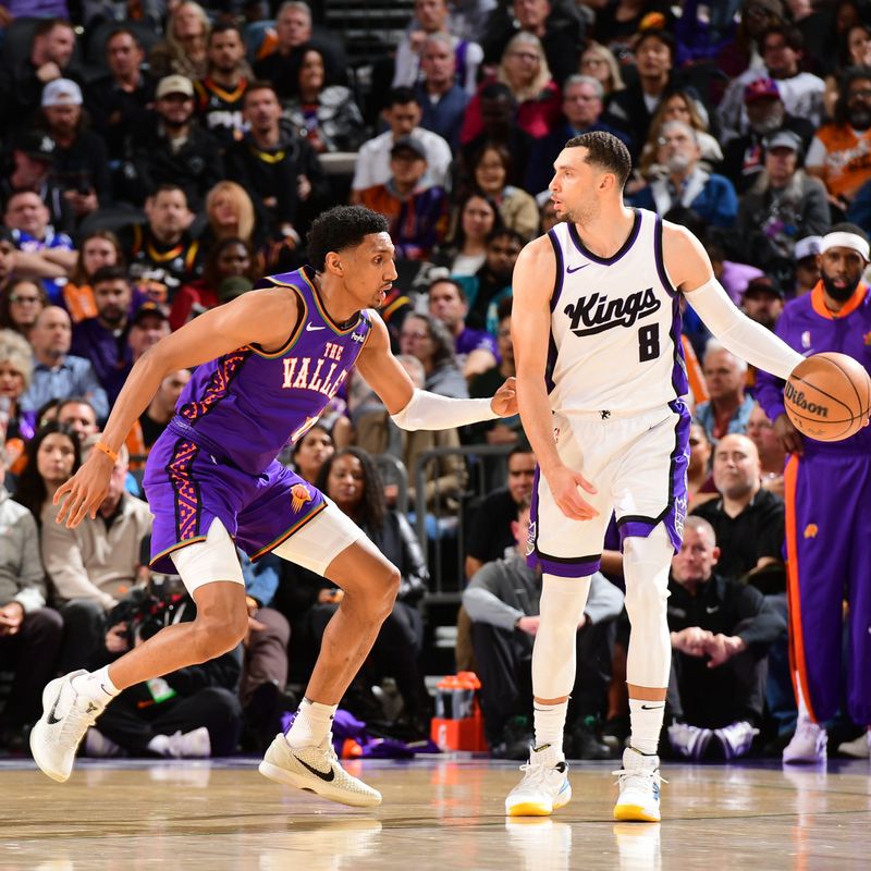 PHOENIX, AZ - MARCH 14:   Zach LaVine #8 of the Sacramento Kings dribbles the ball during the game against the Phoenix Suns on March 14, 2025 at Footprint Center in Phoenix, Arizona. NOTE TO USER: User expressly acknowledges and agrees that, by downloading and or using this photograph, user is consenting to the terms and conditions of the Getty Images License Agreement. Mandatory Copyright Notice: Copyright 2025 NBAE (Photo by Kate Frese/NBAE via Getty Images)