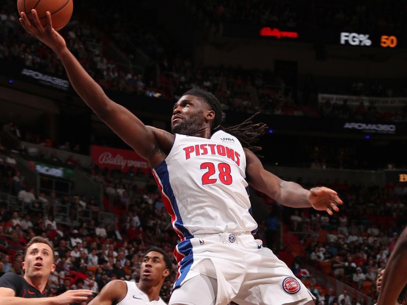 MIAMI, FL - MARCH 5: Isaiah Stewart #28 of the Detroit Pistons drives to the basket during the game against the Miami Heat on March 5, 2024 at Kaseya Center in Miami, Florida. NOTE TO USER: User expressly acknowledges and agrees that, by downloading and or using this Photograph, user is consenting to the terms and conditions of the Getty Images License Agreement. Mandatory Copyright Notice: Copyright 2024 NBAE (Photo by Issac Baldizon/NBAE via Getty Images)