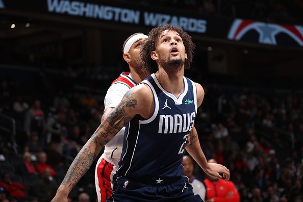 WASHINGTON, DC -? NOVEMBER 15: Dereck Lively II #2 of the Dallas Mavericks waits for a rebound during the game against the Washington Wizards on November 15, 2023 at Capital One Arena in Washington, DC. NOTE TO USER: User expressly acknowledges and agrees that, by downloading and or using this Photograph, user is consenting to the terms and conditions of the Getty Images License Agreement. Mandatory Copyright Notice: Copyright 2023 NBAE (Photo by Stephen Gosling/NBAE via Getty Images)