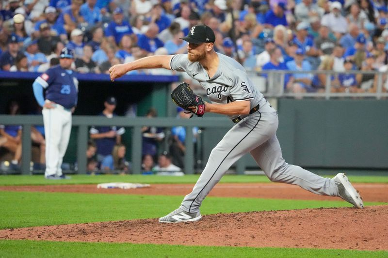 Jul 19, 2024; Kansas City, Missouri, USA; Chicago White Sox pitcher Chad Kuhl (41) delivers a pitch against the Kansas City Royals in the eighth inning at Kauffman Stadium. Mandatory Credit: Denny Medley-USA TODAY Sports