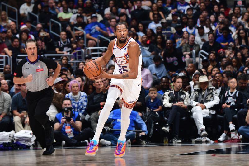 LOS ANGELES, CA - APRIL 10: Kevin Durant #35 of the Phoenix Suns looks to pass the ball during the game against the LA Clippers on April 10, 2024 at Crypto.Com Arena in Los Angeles, California. NOTE TO USER: User expressly acknowledges and agrees that, by downloading and/or using this Photograph, user is consenting to the terms and conditions of the Getty Images License Agreement. Mandatory Copyright Notice: Copyright 2024 NBAE (Photo by Adam Pantozzi/NBAE via Getty Images)