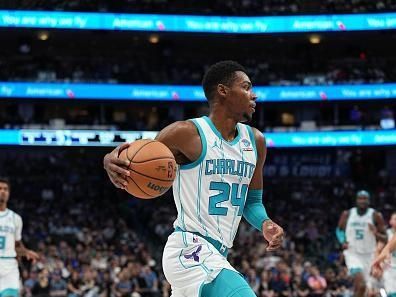 DALLAS, TX - NOVEMBER 5: Brandon Miller #24 of the Charlotte Hornets dribbles the ball during the game against the Dallas Mavericks on November 5, 2023 at the American Airlines Center in Dallas, Texas. NOTE TO USER: User expressly acknowledges and agrees that, by downloading and or using this photograph, User is consenting to the terms and conditions of the Getty Images License Agreement. Mandatory Copyright Notice: Copyright 2023 NBAE (Photo by Glenn James/NBAE via Getty Images)