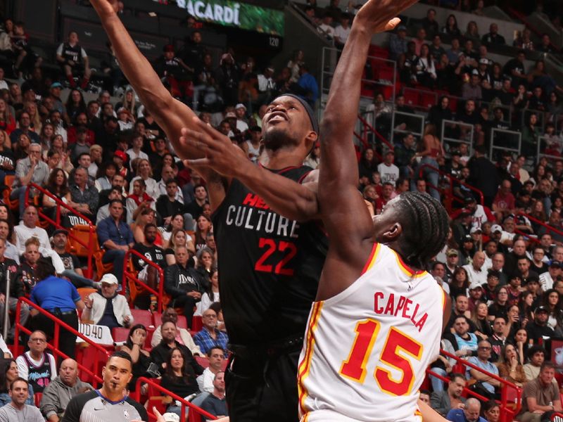 MIAMI, FL - JANUARY 19: Jimmy Butler #22 of the Miami Heat drives to the basket during the game against the Atlanta Hawks on January 19, 2024 at Kaseya Center in Miami, Florida. NOTE TO USER: User expressly acknowledges and agrees that, by downloading and or using this Photograph, user is consenting to the terms and conditions of the Getty Images License Agreement. Mandatory Copyright Notice: Copyright 2024 NBAE (Photo by Issac Baldizon/NBAE via Getty Images)