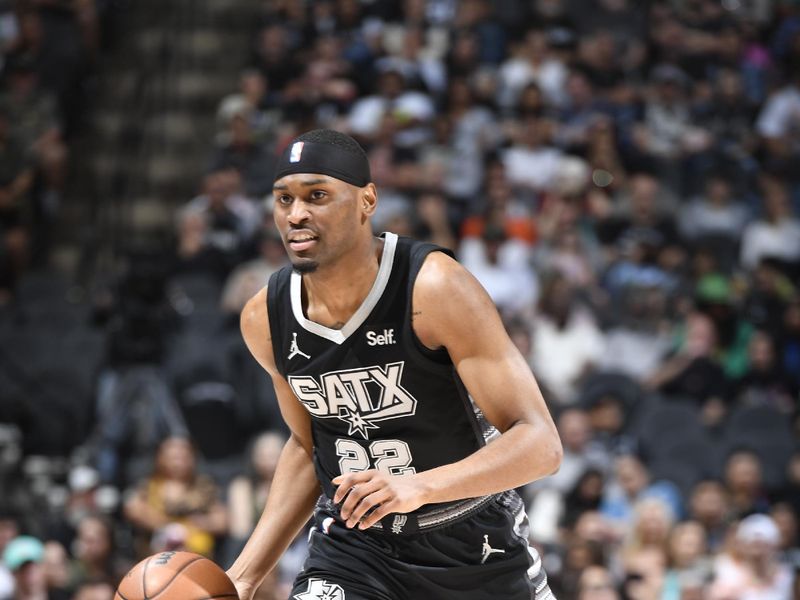 HOUSTON, TX - MARCH 3: Malaki Branham #22 of the San Antonio Spurs handles the ball during the game against the Indiana Pacers on March 3, 2024 at the Toyota Center in Houston, Texas. NOTE TO USER: User expressly acknowledges and agrees that, by downloading and or using this photograph, User is consenting to the terms and conditions of the Getty Images License Agreement. Mandatory Copyright Notice: Copyright 2024 NBAE (Photo by Logan Riely/NBAE via Getty Images)