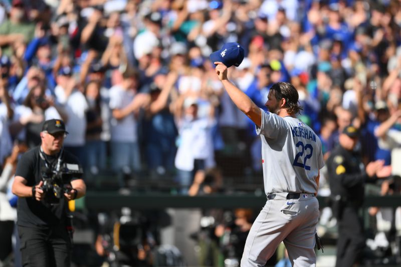 Mariners' Julio Rodríguez Set to Shine Against Dodgers in Upcoming Showdown