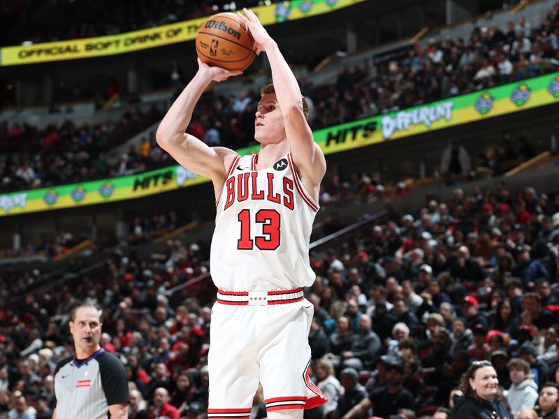 CHICAGO, IL - FEBRUARY 11: Kevin Huerter #13 of Chicago Bulls shoots a three point basket against the Detroit Pistons  on February 11, 2025 at United Center in Chicago, Illinois. NOTE TO USER: User expressly acknowledges and agrees that, by downloading and or using this photograph, User is consenting to the terms and conditions of the Getty Images License Agreement. Mandatory Copyright Notice: Copyright 2025 NBAE (Photo by Jeff Haynes/NBAE via Getty Images)