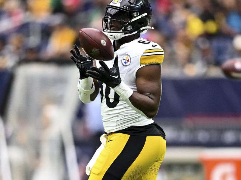 Pittsburgh Steelers tight end Darnell Washington (80) warms up prior to the game against the Houston Texans of an NFL football game, Sunday, Oct 1, 2023, in Houston. (AP Photo/Maria Lysaker)