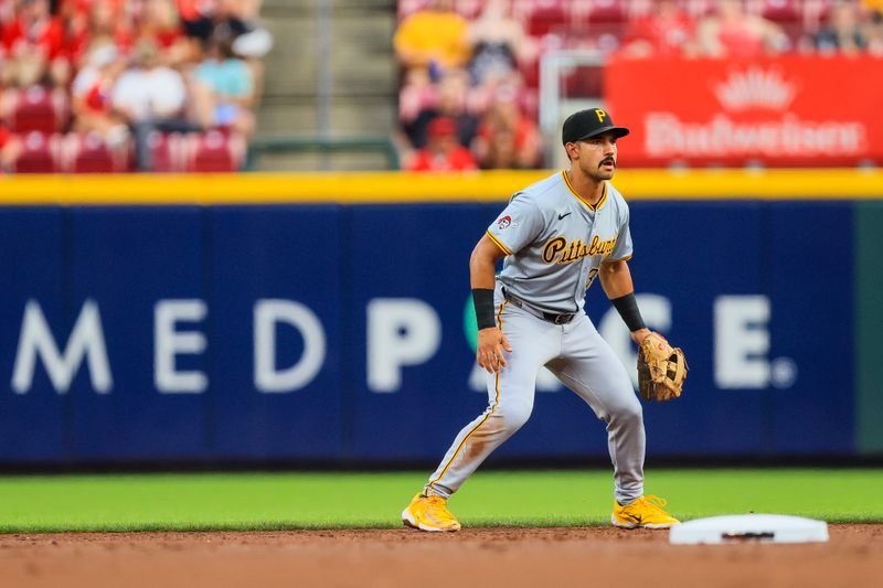 Sep 20, 2024; Cincinnati, Ohio, USA; Pittsburgh Pirates second baseman Nick Gonzales (39) prepares for the pitch in the second inning against the Cincinnati Reds at Great American Ball Park. Mandatory Credit: Katie Stratman-Imagn Images