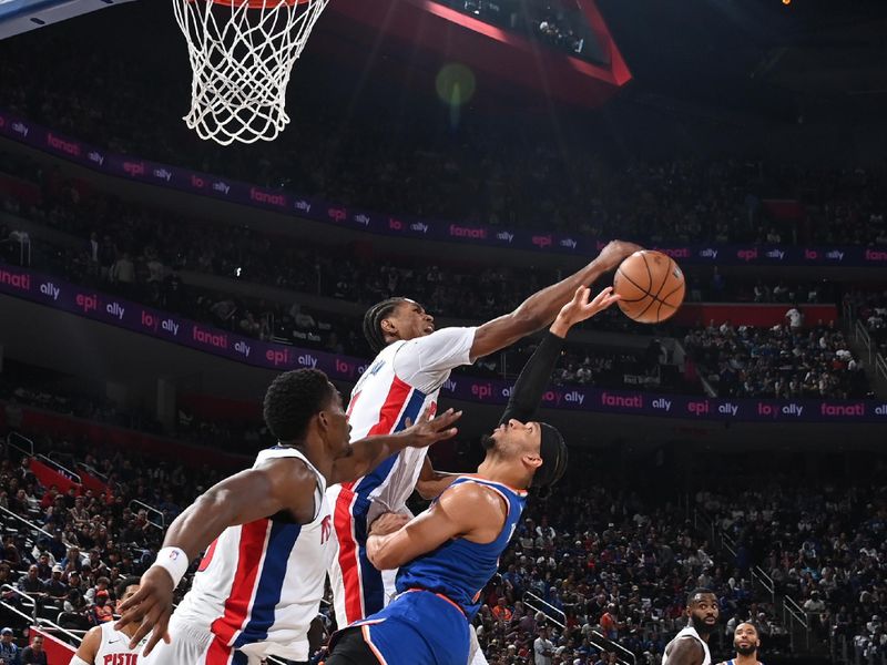 DETROIT, MI - APRIL 27: Ausar Thompson #9 of the Detroit Pistons block during the game against the New York Knicks during Round 1 Game 4 of the 2025 NBA Playoffs on April 27, 2025 at Little Caesars Arena in Detroit, Michigan. NOTE TO USER: User expressly acknowledges and agrees that, by downloading and/or using this photograph, User is consenting to the terms and conditions of the Getty Images License Agreement. Mandatory Copyright Notice: Copyright 2025 NBAE(Photo by Chris Schwegler/NBAE via Getty Images)