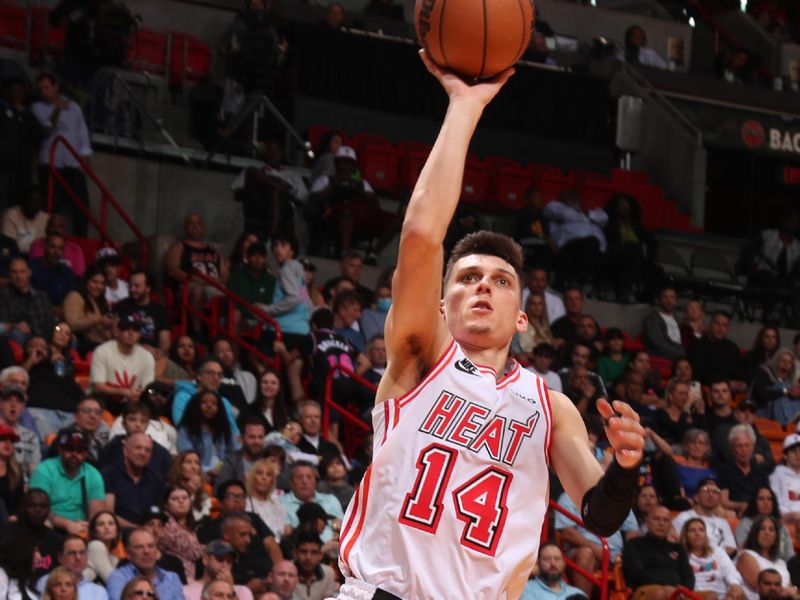 MIAMI, FL - FEBRUARY 10: Tyler Herro #14 of the Miami Heat shoots the ball during the game against the Houston Rockets on February 10, 2023 at FTX Arena in Miami, Florida. NOTE TO USER: User expressly acknowledges and agrees that, by downloading and or using this Photograph, user is consenting to the terms and conditions of the Getty Images License Agreement. Mandatory Copyright Notice: Copyright 2023 NBAE (Photo by Issac Baldizon/NBAE via Getty Images)