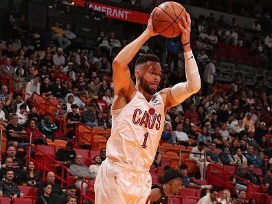 MIAMI, FL - DECEMBER 8: Max Strus #1 of the Cleveland Cavaliers grabs a rebound during the game against the Miami Heat on December 8, 2023 at Kaseya Center in Miami, Florida. NOTE TO USER: User expressly acknowledges and agrees that, by downloading and or using this Photograph, user is consenting to the terms and conditions of the Getty Images License Agreement. Mandatory Copyright Notice: Copyright 2023 NBAE (Photo by Issac Baldizon/NBAE via Getty Images)