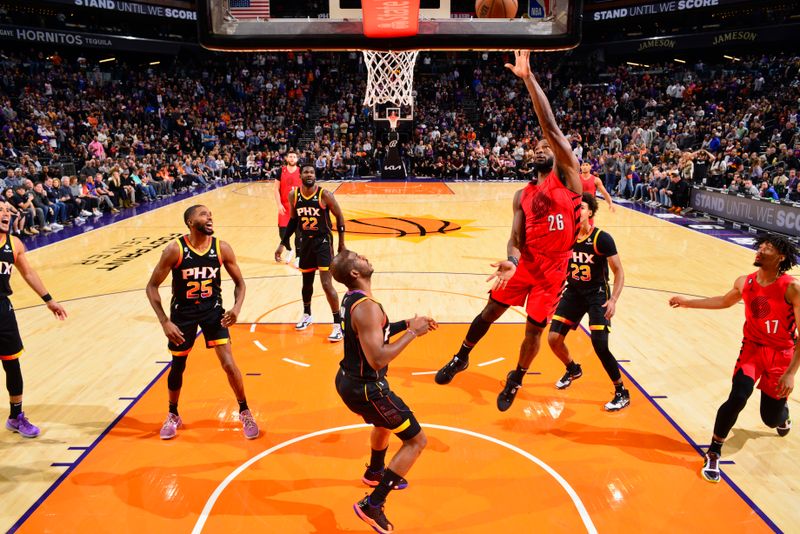 PHOENIX, AZ - NOVEMBER 4: Justice Winslow #26 of the Portland Trail Blazers shoots the ball during the game against the Phoenix Suns on November 4, 2022 at Footprint Center in Phoenix, Arizona. NOTE TO USER: User expressly acknowledges and agrees that, by downloading and or using this photograph, user is consenting to the terms and conditions of the Getty Images License Agreement. Mandatory Copyright Notice: Copyright 2022 NBAE (Photo by Barry Gossage/NBAE via Getty Images)