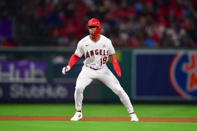 Sep 15, 2023; Anaheim, California, USA; Los Angeles Angels center fielder Kyren Paris (19) leads off from second against the Detroit Tigers during the fourth inning at Angel Stadium. Mandatory Credit: Gary A. Vasquez-USA TODAY Sports