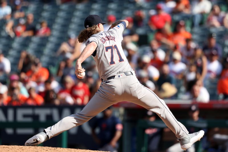 Sep 15, 2024; Anaheim, California, USA;  Houston Astros relief pitcher Josh Hader (71) pitches during the ninth inning against the Los Angeles Angels at Angel Stadium. Mandatory Credit: Kiyoshi Mio-Imagn Images