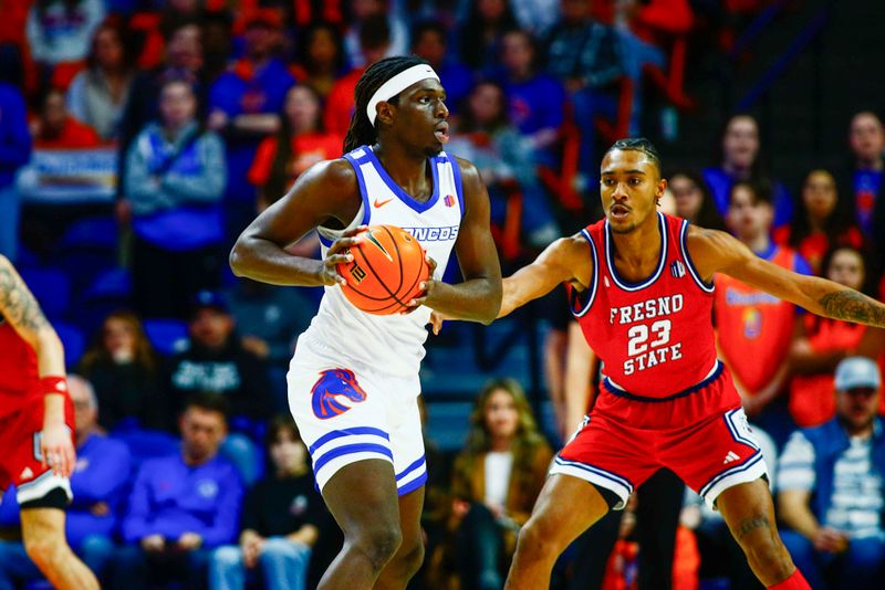 Feb 17, 2024; Boise, Idaho, USA; Boise State Broncos forward O'Mar Stanley (1)during the first half against the Fresno State Bulldogs at ExtraMile Arena. Mandatory Credit: Brian Losness-USA TODAY Sports


